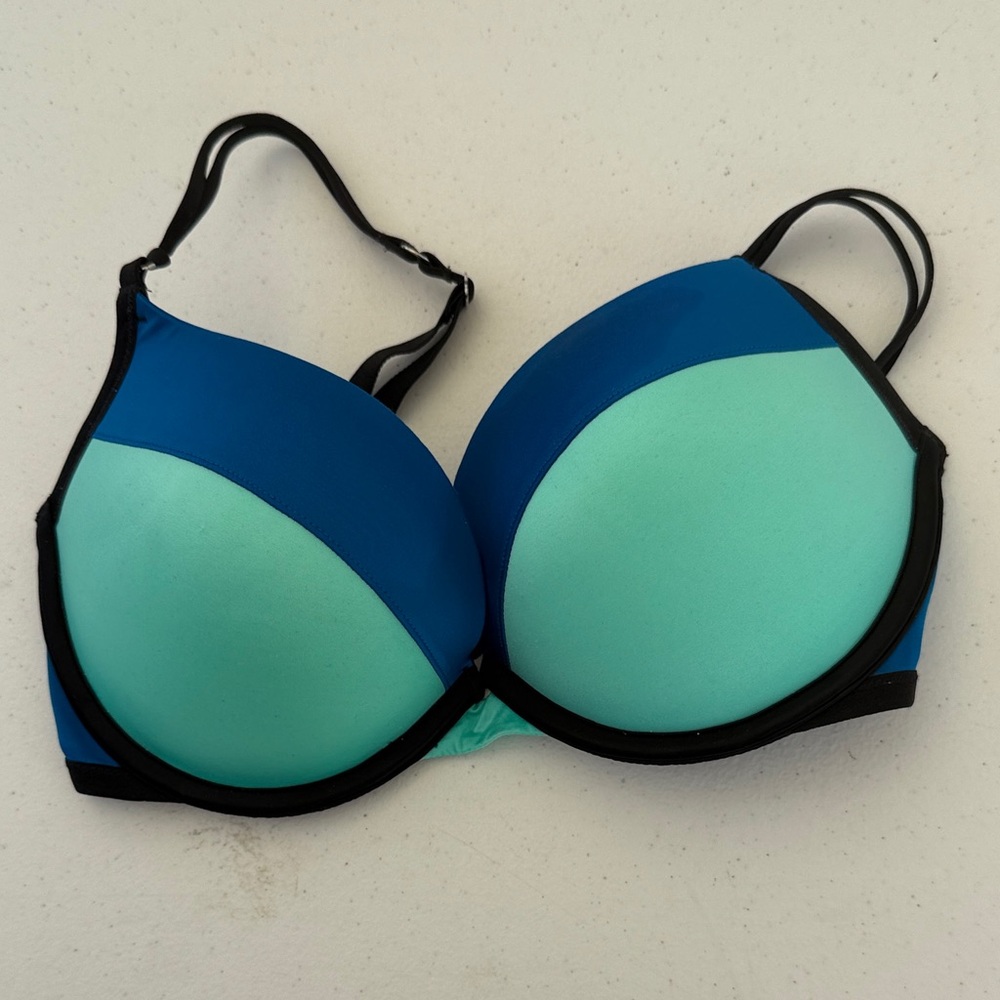 Victoria's Secret Blue and Mint Bra